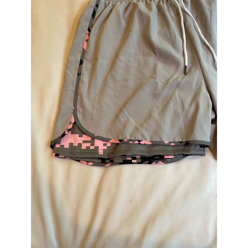 Lot 3 Womens 2-in-1 Running Shorts XL Compression Liner Phone Pocket Pink Camo - Picture 12 of 15